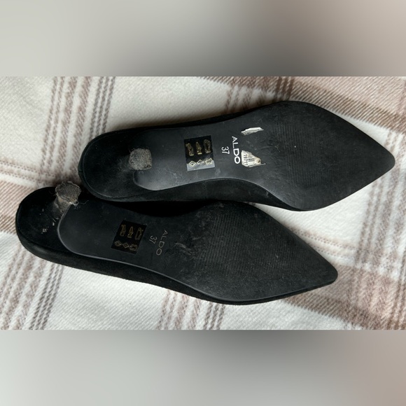 Aldo suede kitten heels | size 7 - Picture 3 of 3